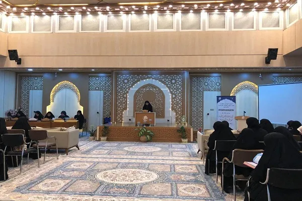 بالصور...تنظيم المسابقة الوطنيّة النسوية لحفظ القرآن في العراق