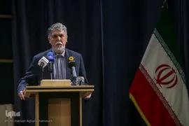 سیدعباس صالحی، وزیر فرهنگ و ارشاد اسلامی در تودیع حجت‌الاسلام محمدحسن اختری، دبیر کل سابق و معارفه رضا رمضانی، دبیرکل جدید مجمع جهانی اهل بیت