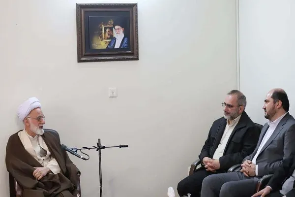 دیدار معاون اجرایی رئیس‌جمهور با آیت‌الله دری نجف‌آبادی