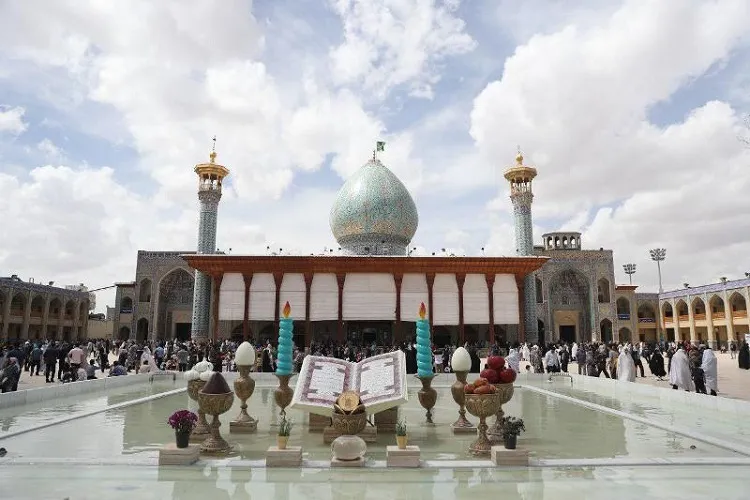 برپایی هفت‌سین معنوی در 40 بقعه متبرکه فارس / حافظیه تعطیل است