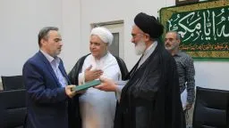 تجلیل از شهریار پرهیزگار در قم