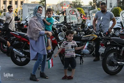 جشن خیابانی دهه کرامت در تهران