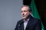 ملت ایران هیچ‌گاه تسلیم دشمن نخواهد شد