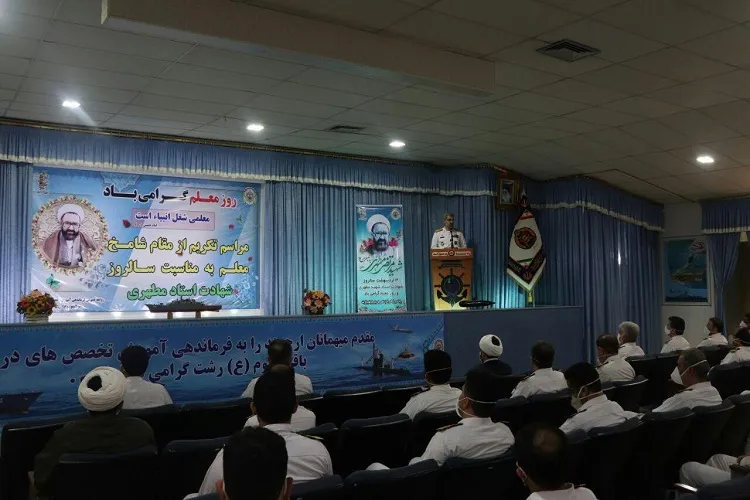 تربیت فرهنگ انقلابی از مهمترین رسالت معلمان است