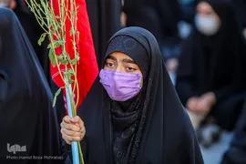 مراسم وداع با پیکر شهدای مدافع حرم در میدان امام حسین(ع)
