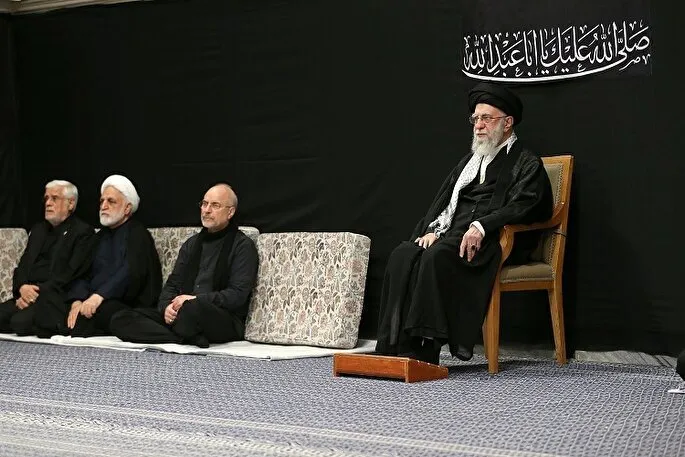 Commémoration de la nuit d’Achoura à la Husseiniyeh de l’Imam Khomeiny (ra) en présence du Guide suprême