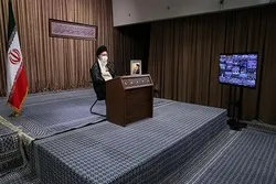 Leader: Sacred Defense Proved Invading Iran very Costly