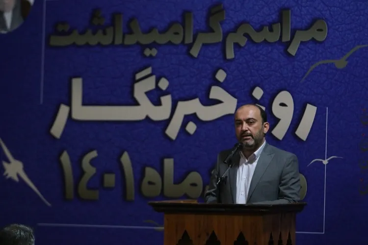 رسانه‌ها با نقد منصفانه به دولت کمک کنند