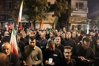 دسته عزاداری بانوان ملایری در شام غریبان قائدشهید امت