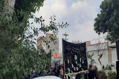 دسته عزاداری مسجد هاشمیه محله سیدآباد راه شیخ کلخوران  در تاسوعای حسینی
