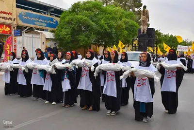 تجدید میثاق کاروان اصفهانی «دختران حاج قاسم» با شهدای مقاومت در کرمان