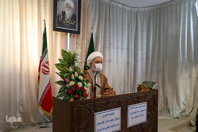 نشست خبری حجت‌الاسلام والمسلمین حدائق مدیر حوزه علمیه منصوریه با خبرنگاران‎ - شیراز
