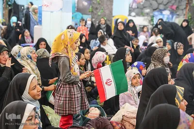 جشن «دختران انقلاب» به‎‌مناسبت آغاز دهه‌ی پرفروغ فجر انقلاب اسلامی
