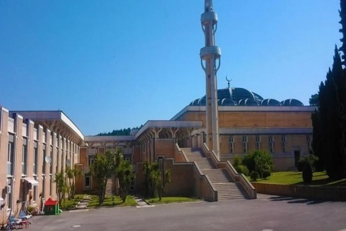 Mika shafukan kur'ani da aka kona zuwa cibiyar Musulunci da ke Italiya
