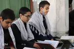 کرسی تلاوت قرآن کریم دانش آموزی ملایر در نماز جمعه به مناسبت 13 آبان