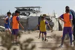 İsrail saldırılarıyla yıkılan Gazze’de futbolcular, zorluklara rağmen tutkalarından vazgeçmiyor