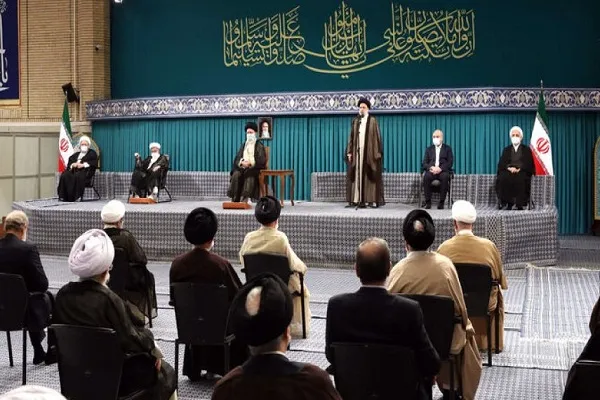 قائد الثورة الإسلامیة: وحدة المسلمين فريضة قرآنية مؤكدة + صور