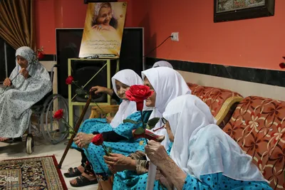 حضور استاندار خراسان‌جنوبی در مرکز نگهداری سالمندان مجتمع حضرت علی اکبر(ع)