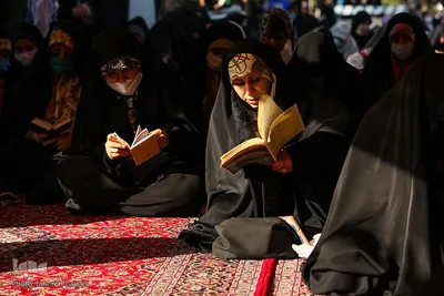 مراسم دعای پرفیض عرفه در گلزار شهدا