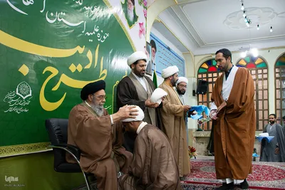 مراسم عمامه‌گذاری طلاب حوزه علمیه اصفهان