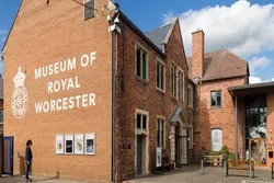 Arts of Islam to Exhibited in UK Museum