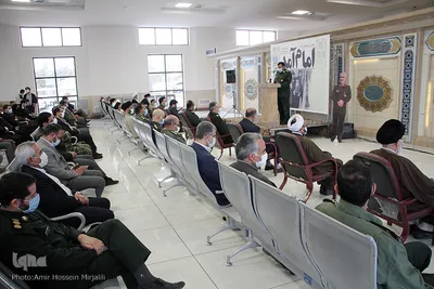 آيين استقبال نمادين از ورود تاريخي امام(ره) در فرودگاه شهيد صدوقي يزد‎‎