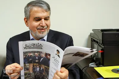 کتاب گردی احمد مسجد جامعی
