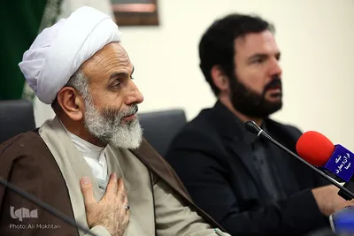 نشست هم اندیشی راهکارهای توسعه و ترویج وقف قرآنی
