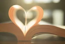 La base de la relation entre l'adorateur et la divinité