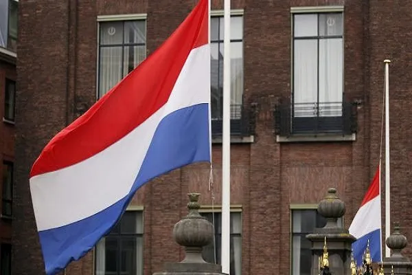 Hollanda'da Müslümanlara ait kurumlar gizlice araştırıldı