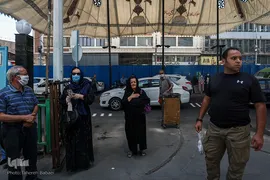 پرچم عزا بر فراز حسینیه کربلایی‌های تهران