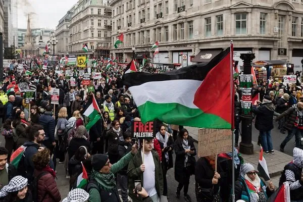 Berlin'deki Filistin'e destek gösterisine yüzlerce kişi katıldı