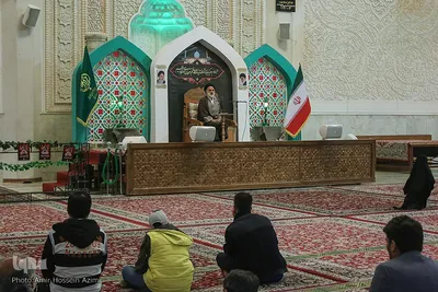 برگزاری مراسم بزرگداشت پیروزی انقلاب اسلامی در حرم مطهر