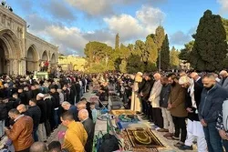 Halartar Falasdinawa dubu 120 a Sallar Idin Al-Fitr a Masallacin Al-Aqsa