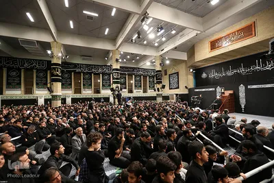 اولین شب مراسم عزاداری حضرت اباعبدالله الحسین(ع) در حسینیه امام خمینی(ره)