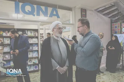 حضور حمیدرضا ارباب سلیمانی، رییس مرکز عالی قرآن و عترت وزارت فرهنگ و ارشاد اسلامی به مناسبت روز خبرنگار در تحریریه ایکنا