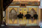 حرم مطهر سیدعلاءالدین حسین(ع) در شب عاشورا