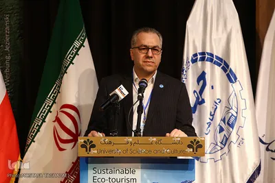 سید سعید هاشمی، رئیس دانشگاه علم و فرهنگ در همایش سمپوزیوم گردشگری پایدار