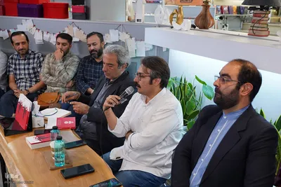 مراسم رونمایی از کتاب «ناخلف»