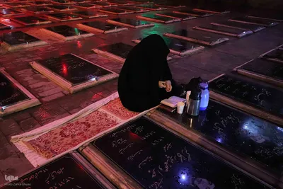 مراسم شب قدر در گلزار شهدای وادی رحمت تبریز