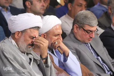 مراسم تکریم معلمان، حافظان، خادمان و خیرین قرآن - محلات/عکاس:زهرا بهرامی