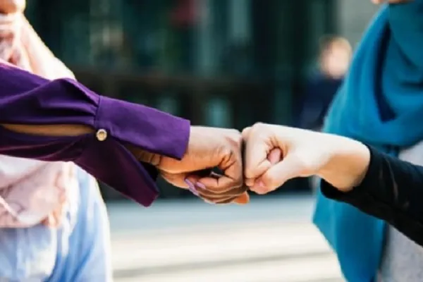 Apa yang menjadikan musuh menjadi kawan