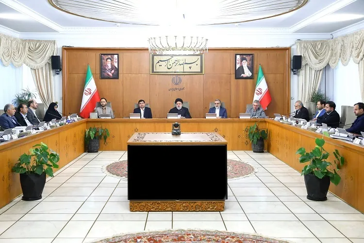 تأکید رئیس‌جمهور بر تدوین سریع‌تر نظام عادلانه پرداخت