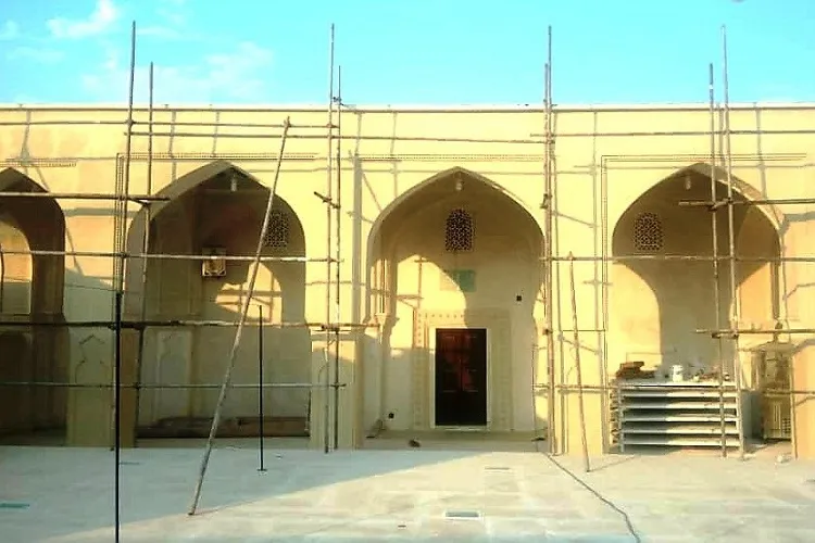 مرمت مسجد تاریخی علی‌خان اشکنان لامرد آغاز شد