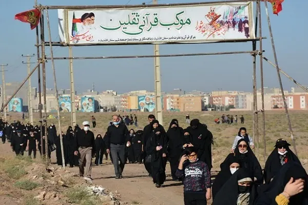 برپایی موکب حافظان قرآن در مسیر پیاده‌روی اربعین شهر اشتهارد