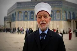 Senior Cleric Warns of Israeli Attempts to Judaize Al-Quds
