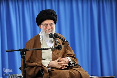 دیدار اعضای کنگره نقش شیعه درگسترش‌علوم‌اسلامی با رهبرانقلاب