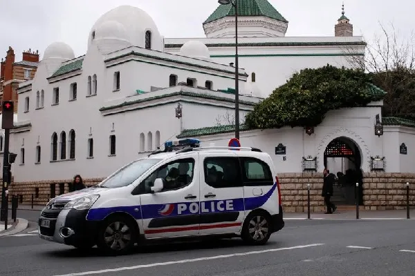 Court Revokes Gov. Decision on Mosque Closure in Bordeaux