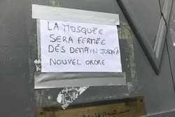 Deux autres mosquées fermées en France