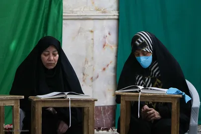 محفل جزءخوانی و تفسیر قرآن در امامزاده محسن اصفهان